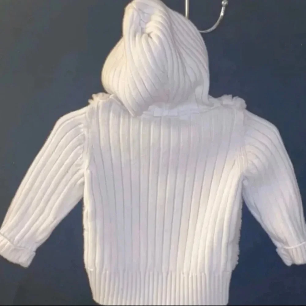 💞 Baby & Toddler Girl Size 12 Months White Faux Fur Hooded Sweater